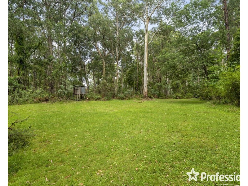90 Lewis Road, Silvan VIC 3795