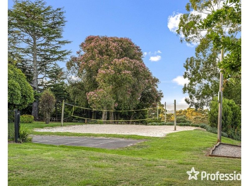 90 Lewis Road, Silvan VIC 3795