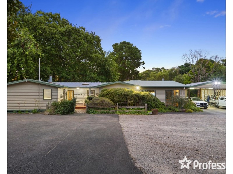 90 Lewis Road, Silvan VIC 3795