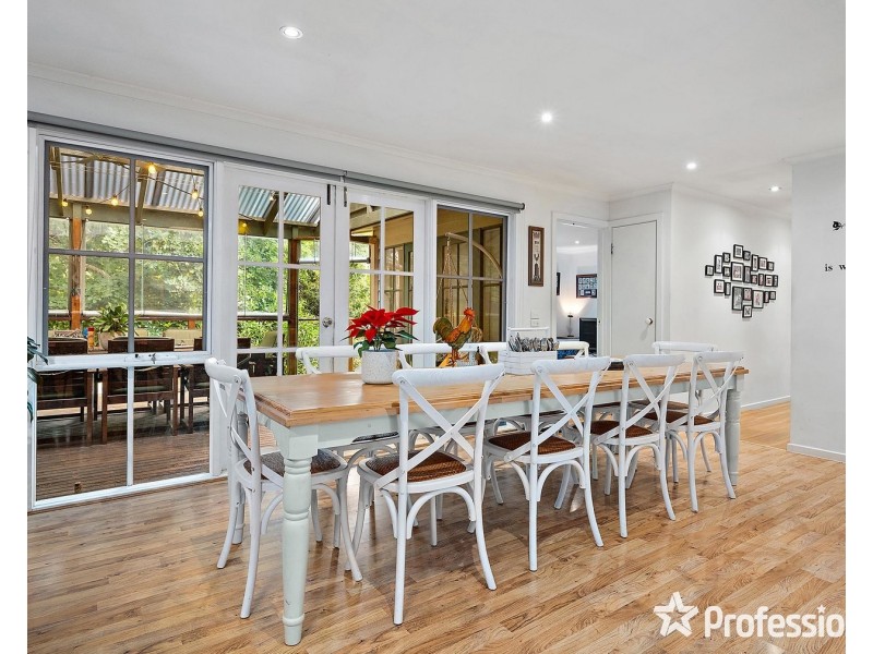 90 Lewis Road, Silvan VIC 3795