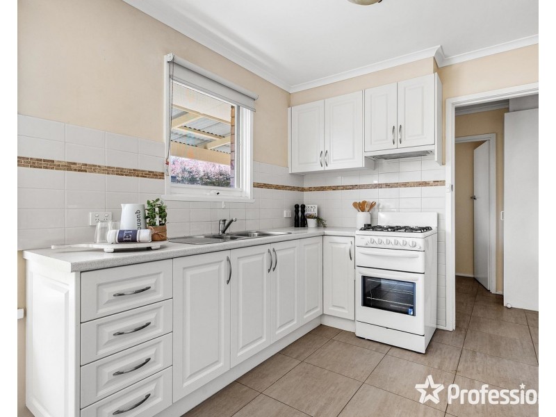 59 Pembroke Road, Mooroolbark VIC 3138