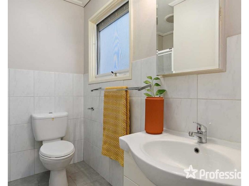 67 Diane Crescent, Croydon VIC 3136