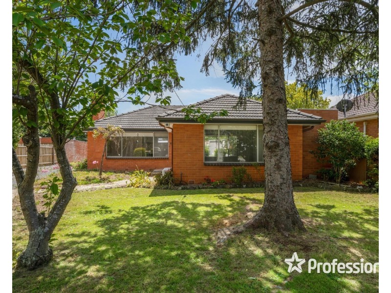 43 Hillview Drive, Kilsyth VIC 3137