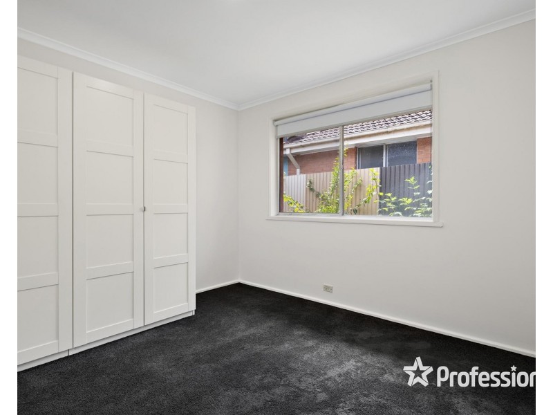 43 Hillview Drive, Kilsyth VIC 3137