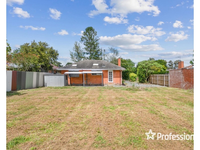 43 Hillview Drive, Kilsyth VIC 3137