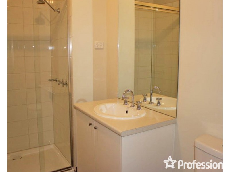 95 Spriggs Drive, Croydon VIC 3136