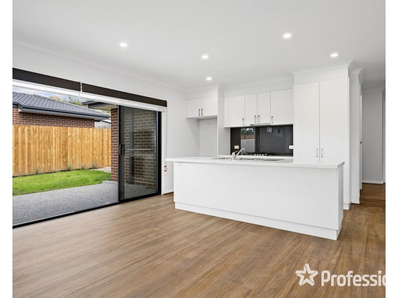 2/6 Dennis Court, Mooroolbark VIC 3138