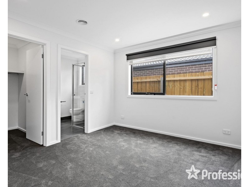 2/6 Dennis Court, Mooroolbark VIC 3138