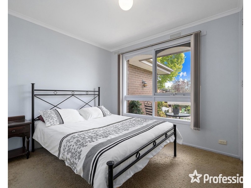 25 Ross Pincott Drive, Mooroolbark VIC 3138