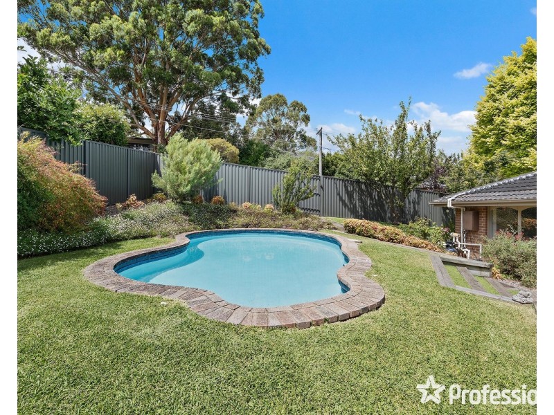 25 Ross Pincott Drive, Mooroolbark VIC 3138