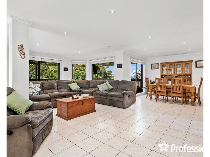 2 Benjamin Chase, Mooroolbark VIC 3138