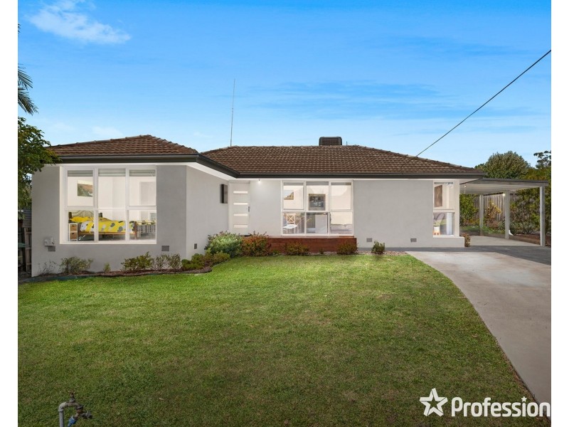 4 Yates Court, Mooroolbark VIC 3138