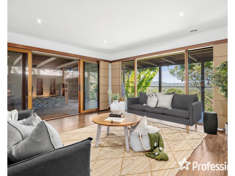 3 Meridian Court, Mooroolbark VIC 3138