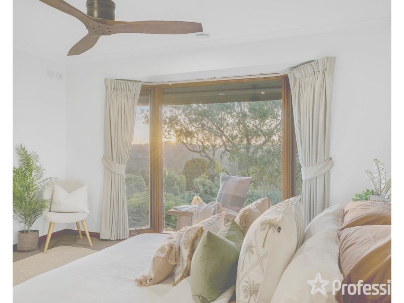 3 Meridian Court, Mooroolbark VIC 3138