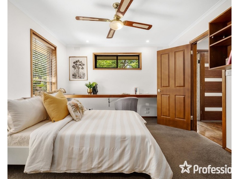 3 Meridian Court, Mooroolbark VIC 3138