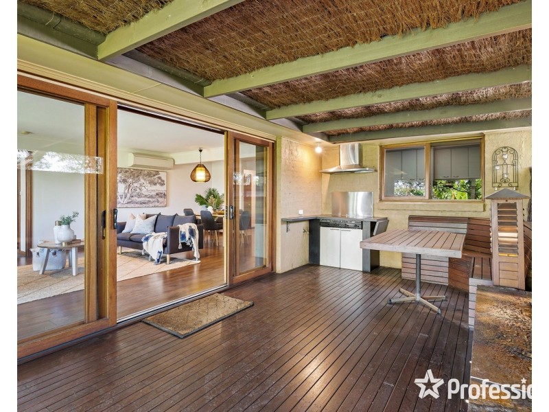 3 Meridian Court, Mooroolbark VIC 3138