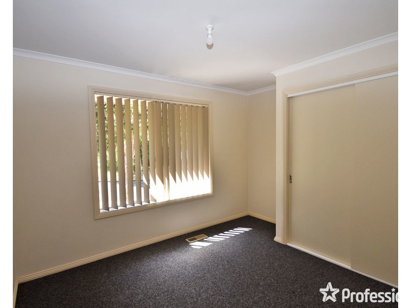 8 Jean Court, Mooroolbark VIC 3138