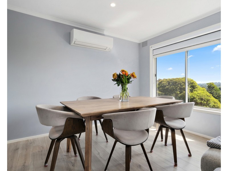 2 Parry Drive, Mooroolbark VIC 3138