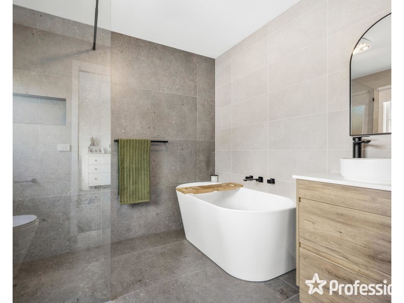 40 Morokai Grove, Lilydale VIC 3140
