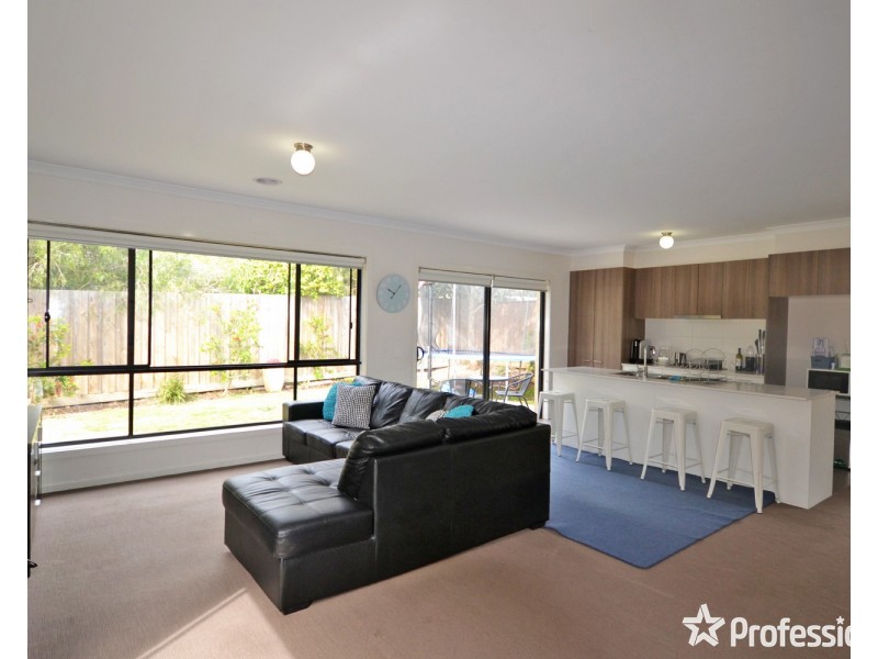 45 Tanika Circuit, Croydon VIC 3136