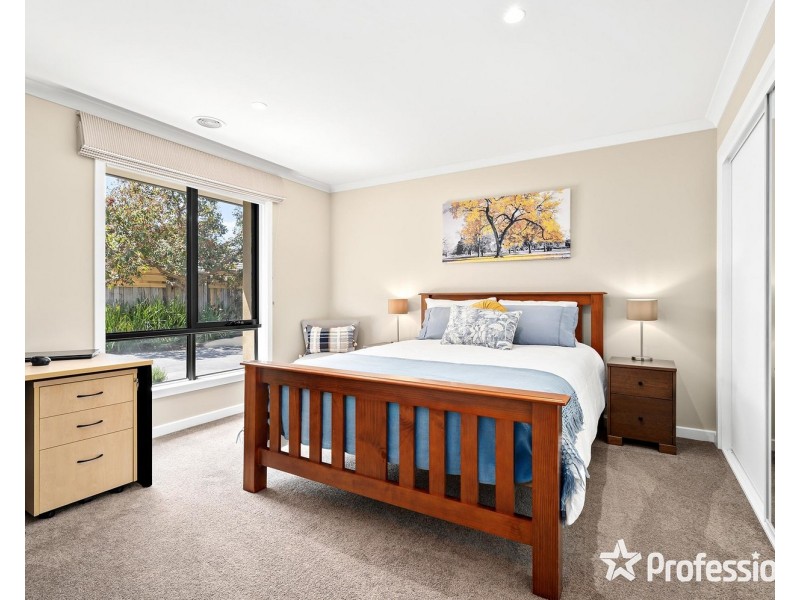 12a Kathy Court, Mooroolbark VIC 3138