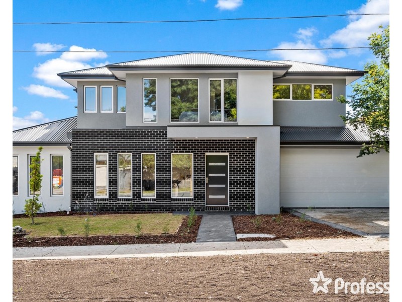 1-3/1 Churchill Way, Kilsyth VIC 3137