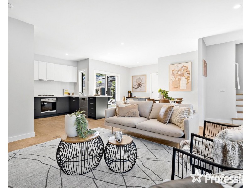 1-3/1 Churchill Way, Kilsyth VIC 3137