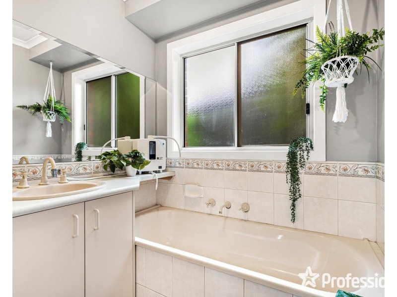9 Delta Close, Lilydale VIC 3140