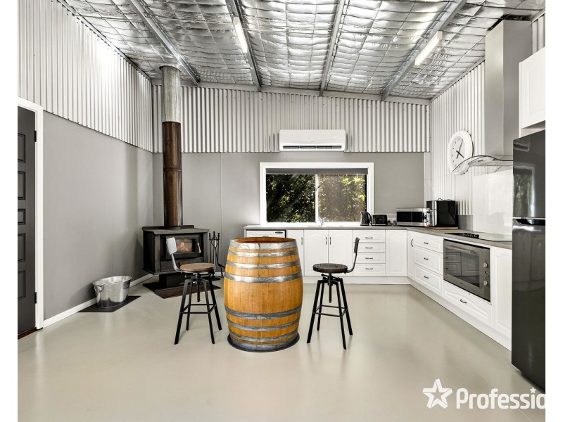 460 Lusatia Park Road, Hoddles Creek VIC 3139