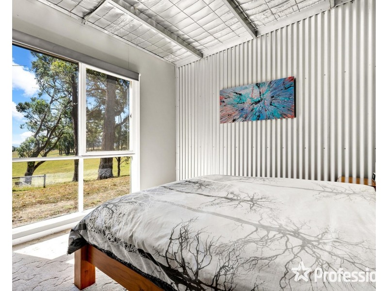 460 Lusatia Park Road, Hoddles Creek VIC 3139