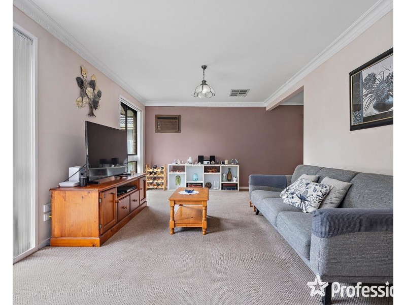 11 Warruga Court, Croydon VIC 3136