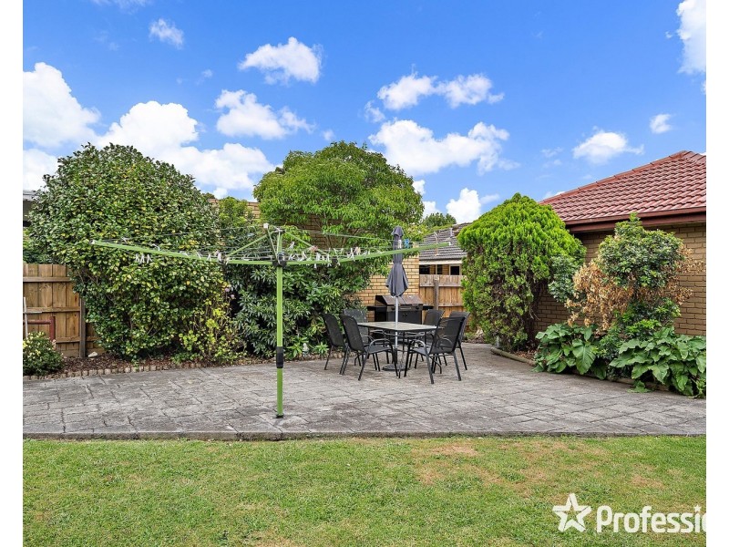 11 Warruga Court, Croydon VIC 3136