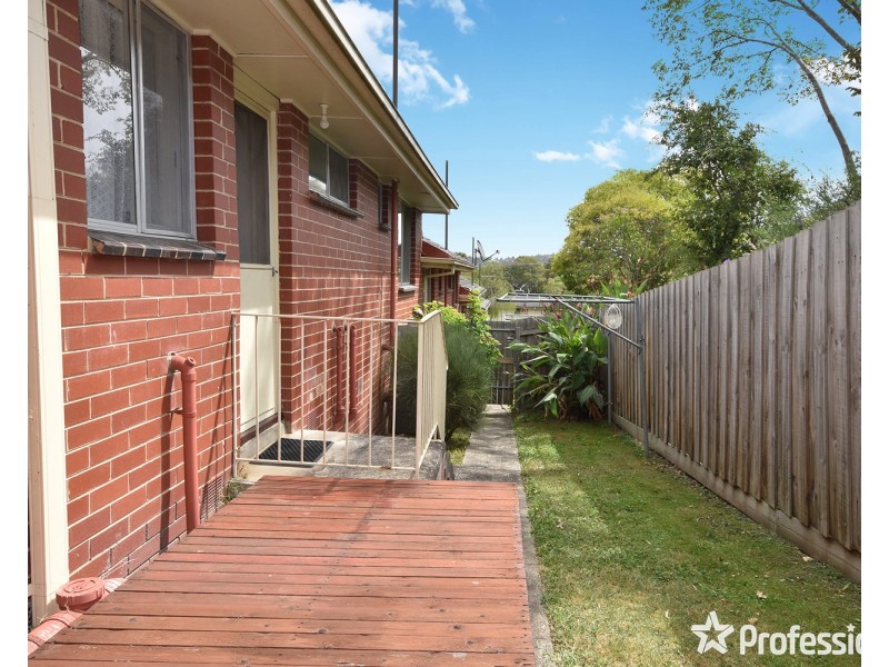 4/16 Newman Road, Mooroolbark VIC 3138