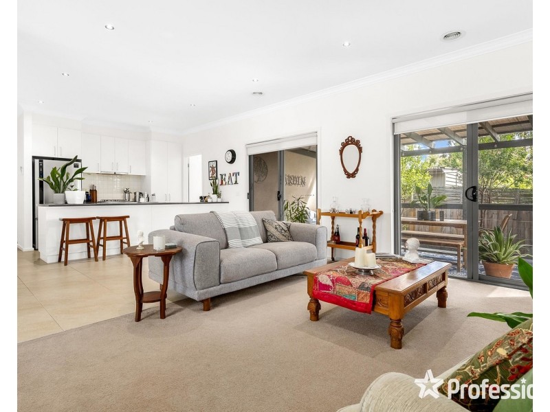 3/11 Holmes Road, Mooroolbark VIC 3138