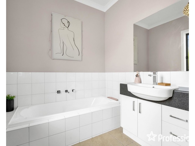 3/11 Holmes Road, Mooroolbark VIC 3138