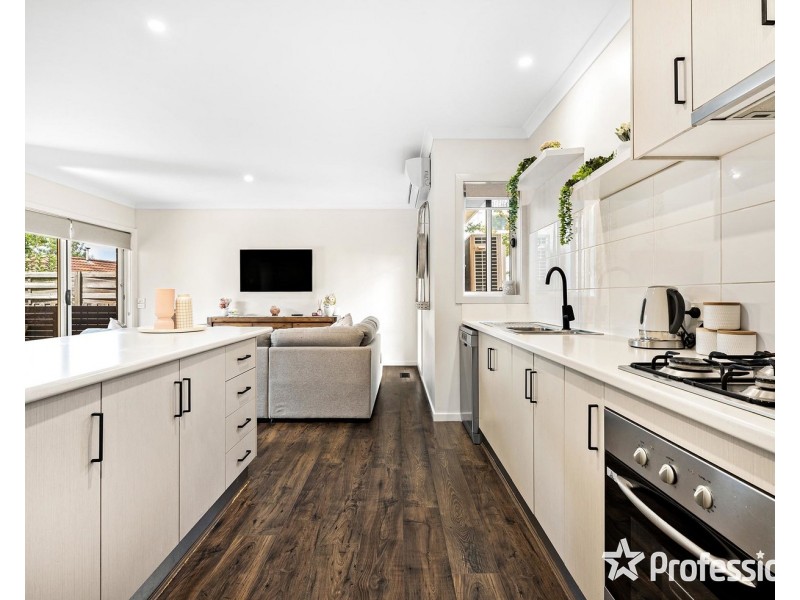 34 Cave Hill Road, Lilydale VIC 3140