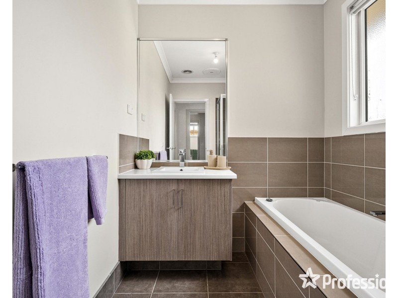 34 Cave Hill Road, Lilydale VIC 3140