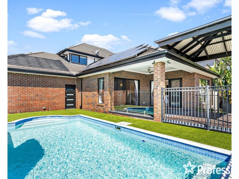 53 Valley Park Drive, Mooroolbark VIC 3138