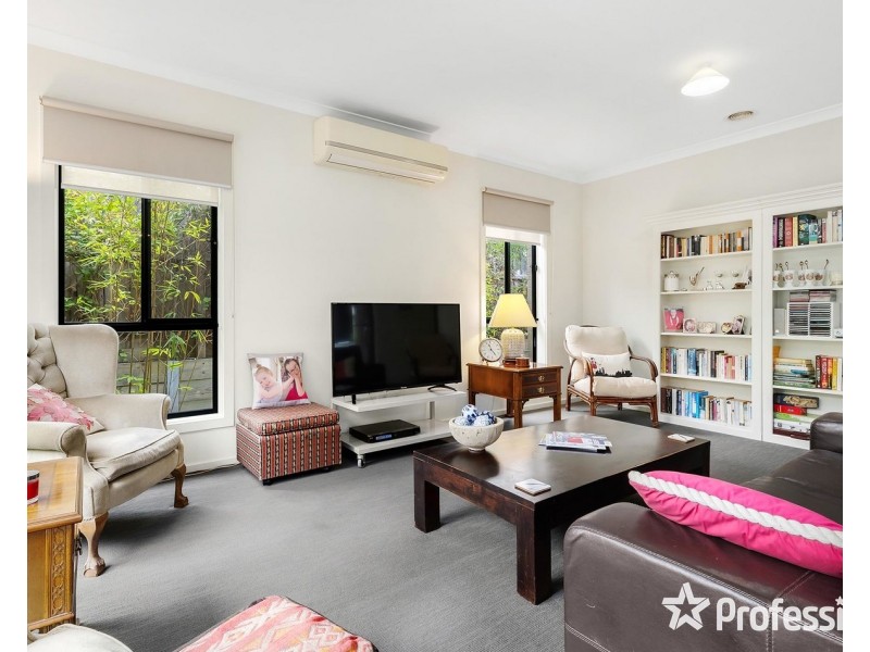 2 Tanika Circuit, Croydon VIC 3136