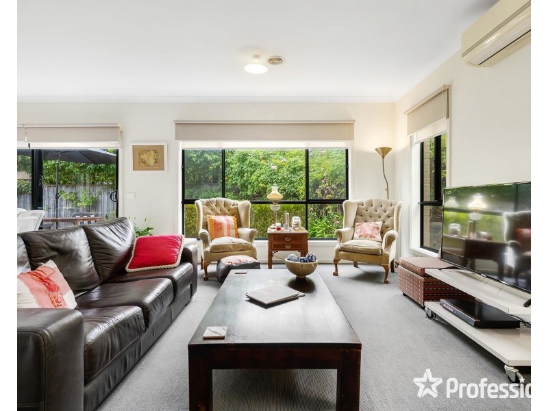 2 Tanika Circuit, Croydon VIC 3136