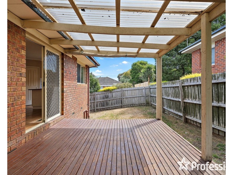 7 Winyard Drive, Mooroolbark VIC 3138