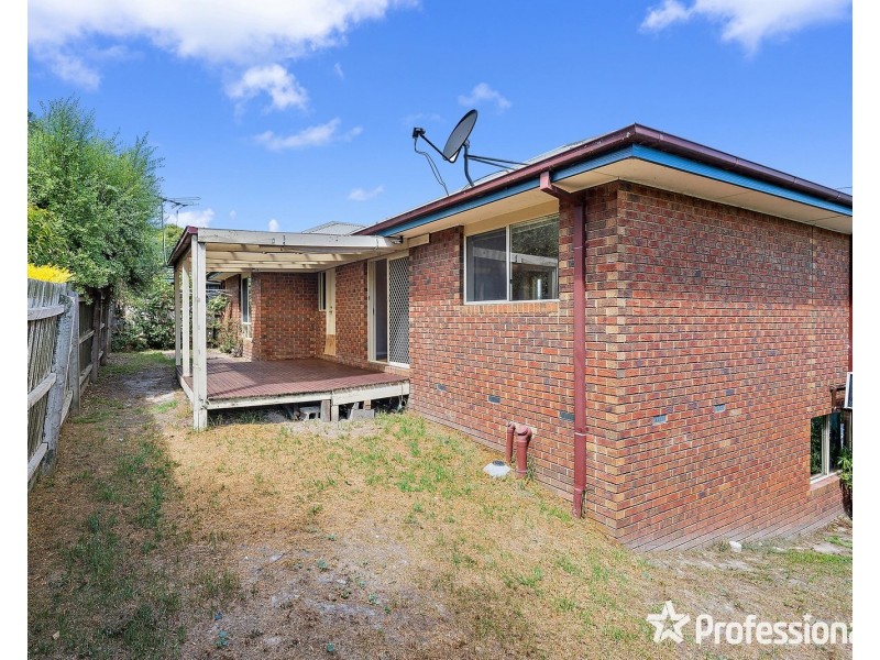 7 Winyard Drive, Mooroolbark VIC 3138