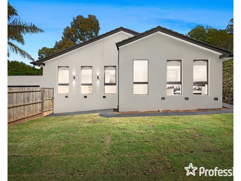 37 Landscape Drive, Mooroolbark VIC 3138