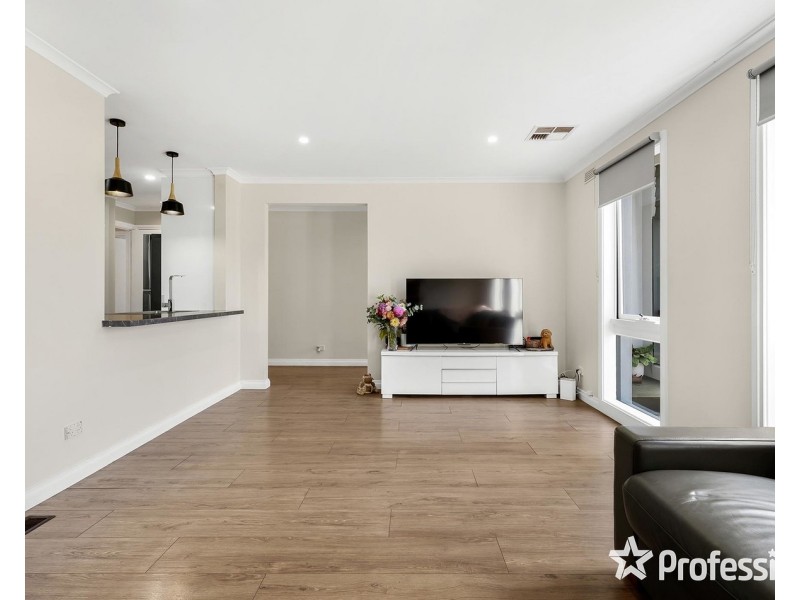 37 Landscape Drive, Mooroolbark VIC 3138