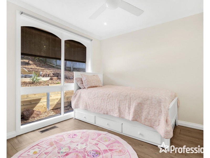 37 Landscape Drive, Mooroolbark VIC 3138