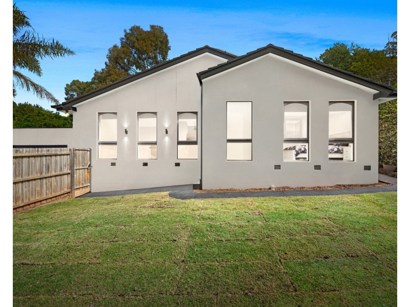 37 Landscape Drive, Mooroolbark VIC 3138