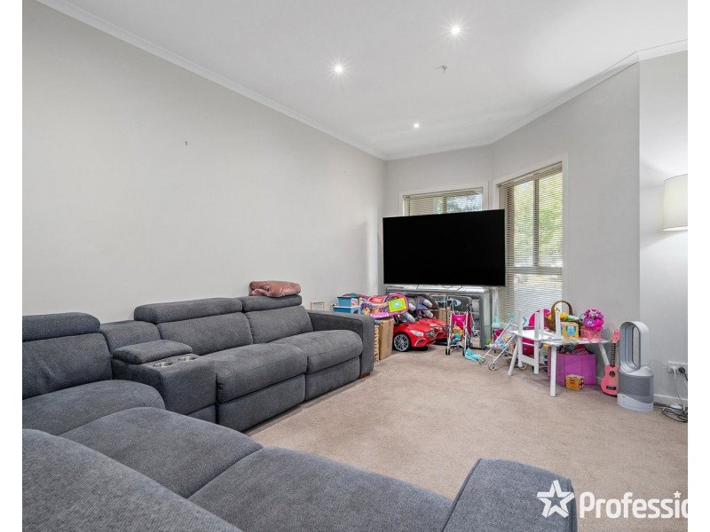 80/13-15 Hewish Road, Croydon VIC 3136