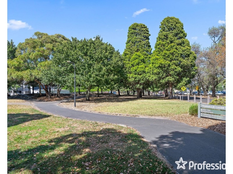 80/13-15 Hewish Road, Croydon VIC 3136