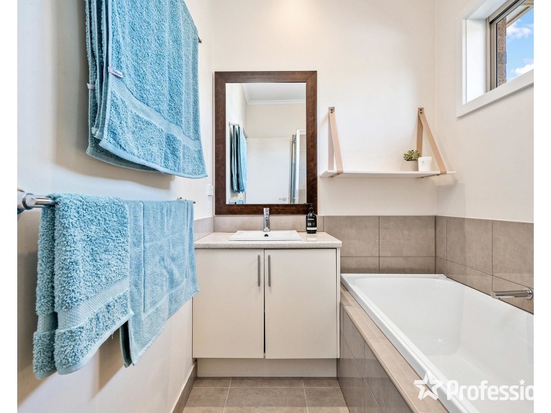 95a Carronvale Road, Mooroolbark VIC 3138