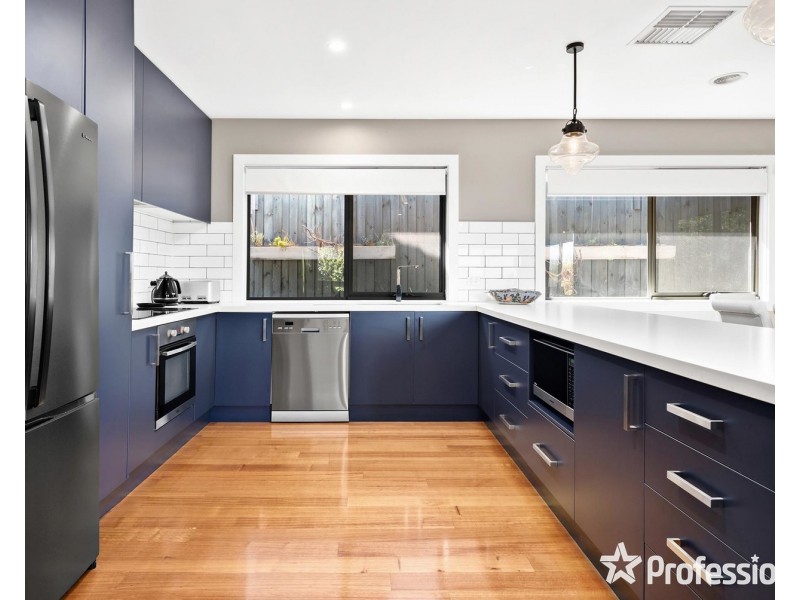 3 Bellara Drive, Mooroolbark VIC 3138